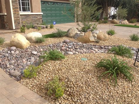 Pagesbusinesseslocal servicehome improvementlandscape companysoutheast texas rock and gravel. Apache Gold Gravel 7/8" is a crushed granite rock that is ...