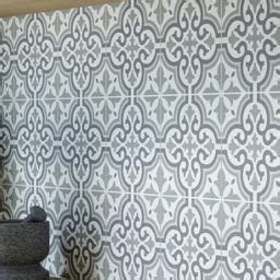 An extensive pallet of ever popular colours are available, from the quintessential and traditional brick red, black and white, through to a range of more contemporary colours more in keeping with modern settings and ideal for use as victorian floor tiles. Wickes.co.uk | Tile floor, Patterned wall tiles, Kitchen ...