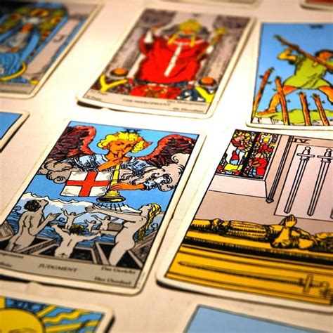 How To Do A Basic Tarot Reading For Yourself Express Digest