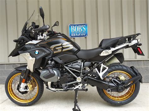 Do keep updating the thread as we fellow enthusiasts always like to learn a thing or two and i learnt a lot about the gs series by going through your very informative thread with beautiful supporting pictures. 2020 BMW R1250GS | Bob's BMW Motorcycles