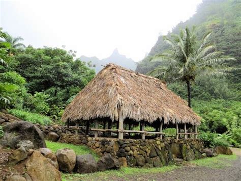 Examples of hawaiian lava rock walls city of refuge: A GUIDE TO NORTHEASTERN GARDENING: Limahuli Garden and ...