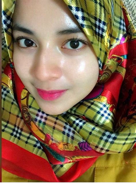Pecinta wanita berhijab yg mau di share foto pacarnya / mantan разместить твит. Jilbab Cantik Hot Di Twitter - Tante Ernie Getarkan ...
