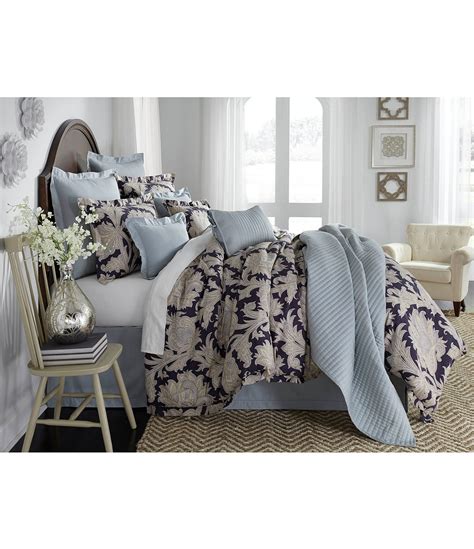 Villa By Noble Excellence Valmont Jacobean Floral Jacquard Comforter