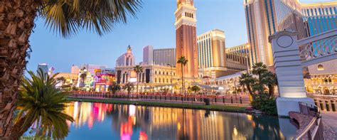 The Best Hotels in Las Vegas for an Unforgettable Nightlife Experience