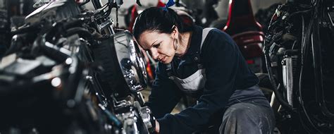 5 Female Pioneers In The Automotive Industry Drive Peasy