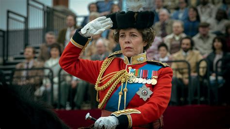 the crown trailer depicts the tension between princess diana queen elizabeth and prince charles