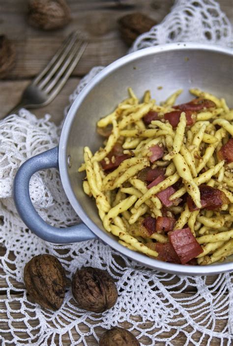 Maybe you would like to learn more about one of these? Trofie noci e speck | Mastercheffa
