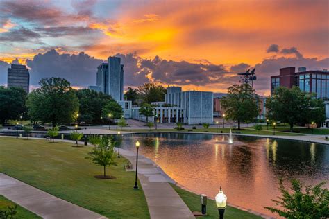 A Local’s Guide to Exploring Huntsville Like a Tourist