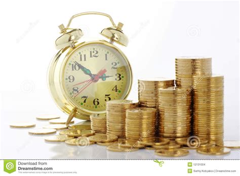 —estoy ahorrando desde hace mucho tiempo. El Tiempo Es Oro - Dial De Reloj Y Monedas De Oro Foto de ...