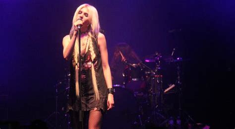The Pretty Reckless Announce Spring Tour And New Record 1065 The Buzz