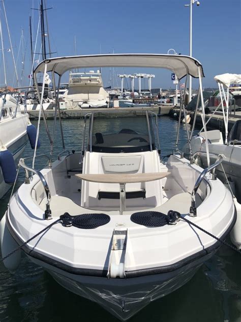 Niemand hat diesen hafen „saint raphaël santa lucia als heimathafen gespeichert. Mieten Sie ein Ranieri Voyager 18 S Ranieri Voyageur 18S ...