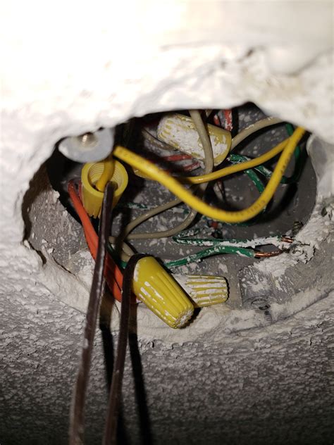 How To Connect Light Fixture Without Ground Wire