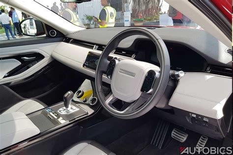 For evoque，it is fitable for original 8 inch monitor. Range Rover Evoque R-Dynamic SE Dashboard Right 2020 ...