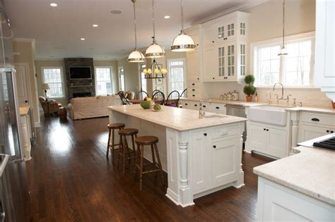 There are several different kinds of molding options available. Simplifying Remodeling: 9 Molding Types to Raise the Bar on Your Kitchen Cabinetry