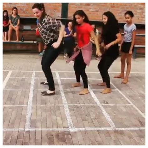 Juego rayuela para colorear : RAYUELA AFRICANA 🤗 una actividad de coordinación y ...
