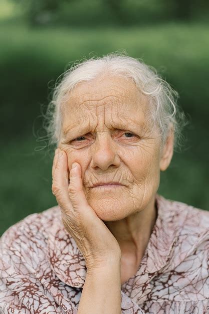 Premium Photo Portrait Sad Old Woman Portrait Of A Gray Haired Adult