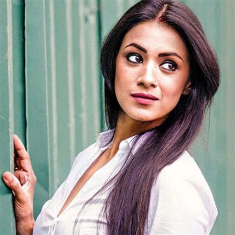 barkha bisht talks about the struggle of being a single mother here s a look at tv actresses