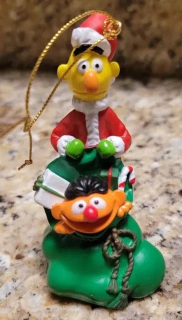 Vintage Muppets Sesame Street Bert And Ernie Christmas Ornament 1998 Jim