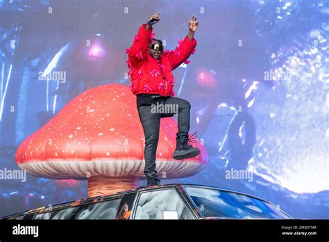 Don Toliver Performs At Day One Of The Astroworld Music Festival On Friday Nov 5 2021 In