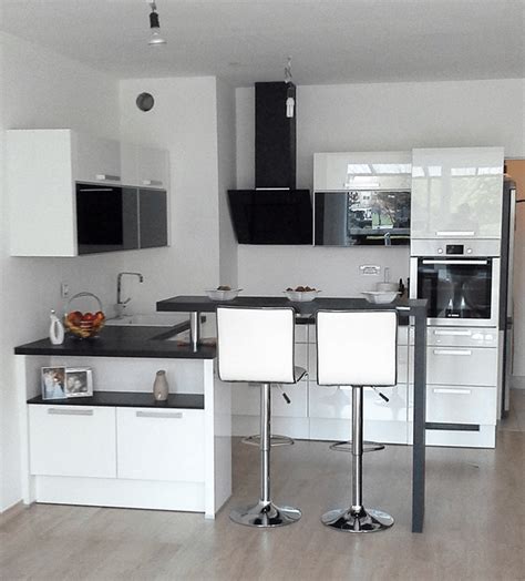 Kuhinja za manjše stanovanje - primer izdelave, prodaja