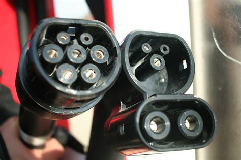 Fifteen to 30 minutes at a supercharger station is all that's necessary to get the battery recharged to get back on the road. File:Eu-tesla-supercharger-dual-cable-outlet-iec-type-2 ...