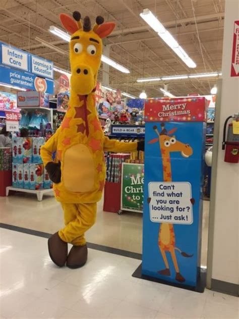 Toys R Us Geoffrey The Giraffe Official Mascot Costume Extremely
