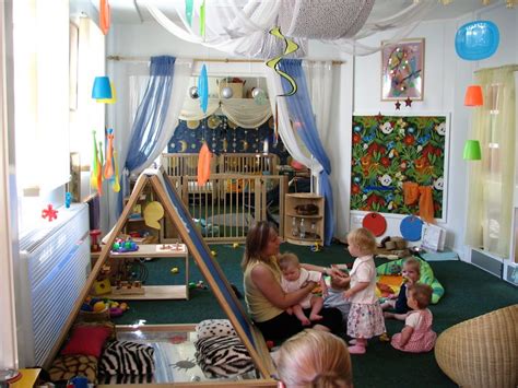 Things To Look For In A Day Care Infant Daycare Kids Daycare