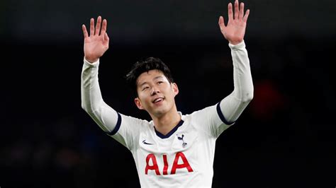포르투갈 매체 헤코르드는 지난 7일 축구선수 재산 순위 톱 25를 공개했다. 손흥민, 토트넘 해결사 출격…이강인·기성용도 복귀전 잰걸음