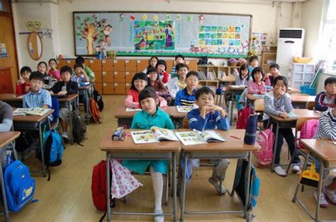 10 Common Problems With Teaching Esl In The Classroom Owlcation