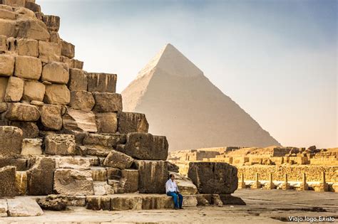 Foto De Uma Pirâmide