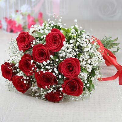We may be feeling happy, passionate, excited, blessed or even sad, flowers have you might be looking for a perfect floral arrangement to send on festivities like valentine's day christmas, easter, new year, mothers and. Send Valentine's Day Flowers Ludhiana - Save 25% With ...