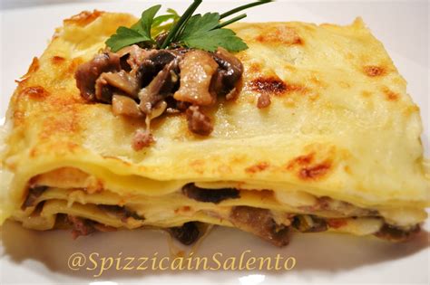 Spizzica In Salento Lasagna Al Ragù Bianco Di Salsiccia E Funghi