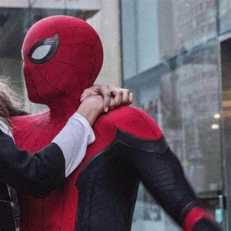 Pin Em Metadinha Couple In 2022 Spiderman Pictures Marvel Couples