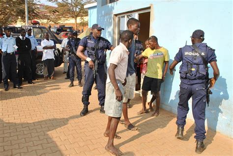 Oito Suspeitos Mortos Em Operações Da Polícia Rede Angola Notícias Independentes Sobre Angola