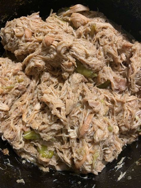 Chicken seasoned with ranch dressing mix, au jus gravy mix. Crockpot Mississippi Chicken