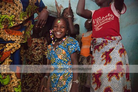 Burkina Faso Fulani Women Children African Wedding Dancing201013368