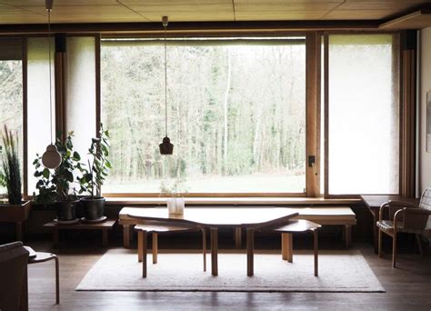 Specially designed light fixtures, fixed and movable furnishings with many unique touches complete the interior, which with its magnificent works of art rivals that of the villa mairea for modern comfort. Inside Maison Louis Carré by Alvar Aalto | Alvar aalto ...