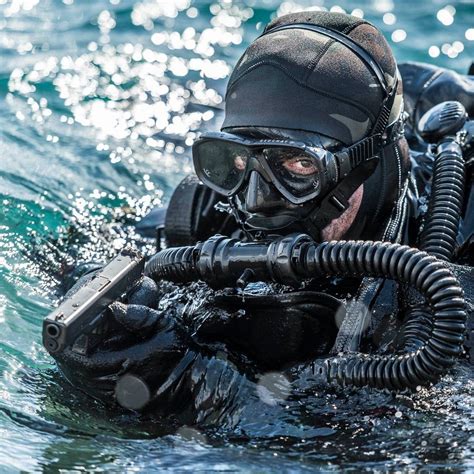 Combat Divers Of French Sof Underwater Commando Called Commando