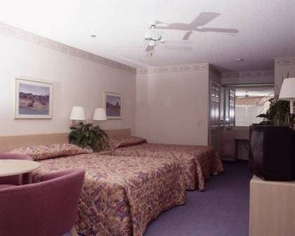While the natural beauty of salton sea and warner park can be enjoyed by anyone, those looking for an activity can check out del rio country club. Calipatria Inn & Suites