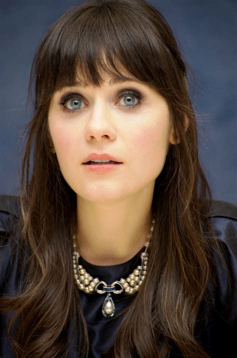 Zooey Deschanel I Want This Necklace Please Hair