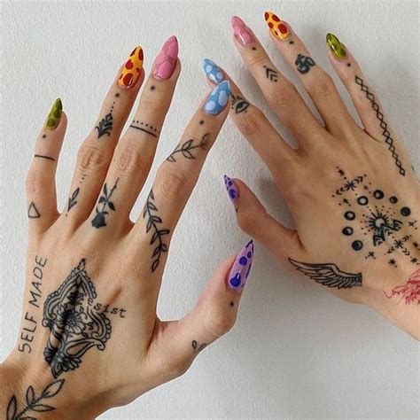 Las Mejores 153 Tatuajes En Las Manos Y Dedos Para Mujeres Cfdi Bbvamx