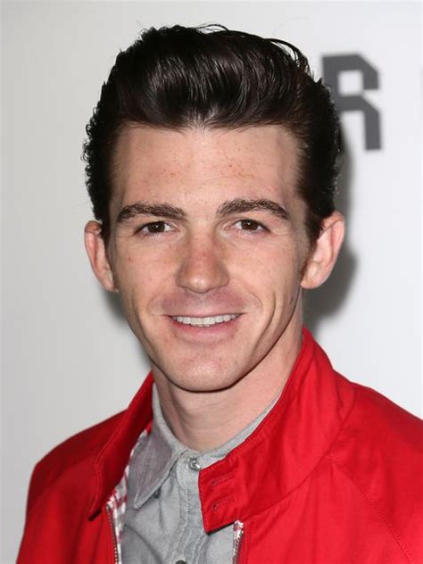 Jared drake bell was born on 27 june 1986 in orange county, california,us and started an acting career in the mid 90s, appearing in shows like home improvement and movies such as jerry. Drake Bell → Peso, Idade, Altura e Signo dos famosos em 2020