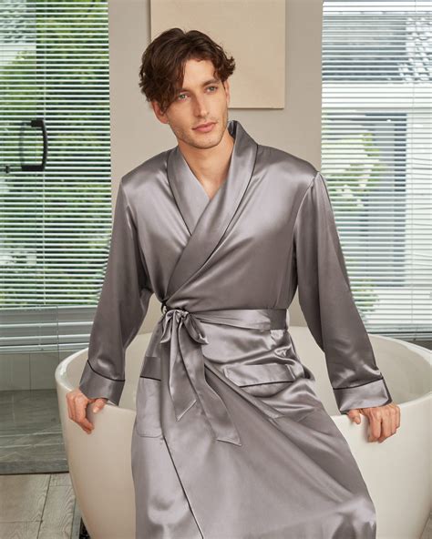 Momme Contra Full Length Silk Robe In Silk Robe Silk