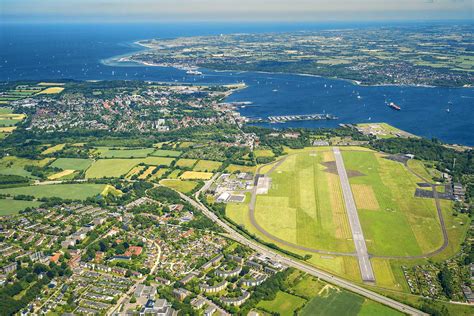 It is located at the baltic sea at the end of the kieler förde. Betriebsstätte - Airport Kiel