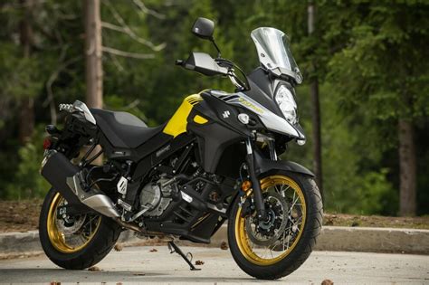 It has a standard riding posture, fuel injection and an aluminum chassis. 2017 Suzuki V-Strom 650 & 650XT First Test - Cycle News