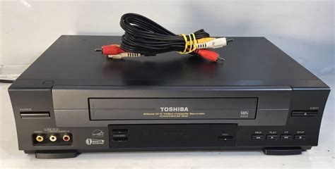 TOSHIBA W 528 4 HEAD HIFI VHS VCR VIDEO CASSETTE RECORDER W RCA CABLE