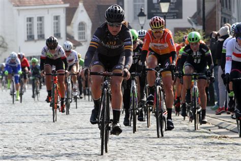 As the 2020 season wound. Elisa Longo Borghini non vede l'ora di correre la Strade ...