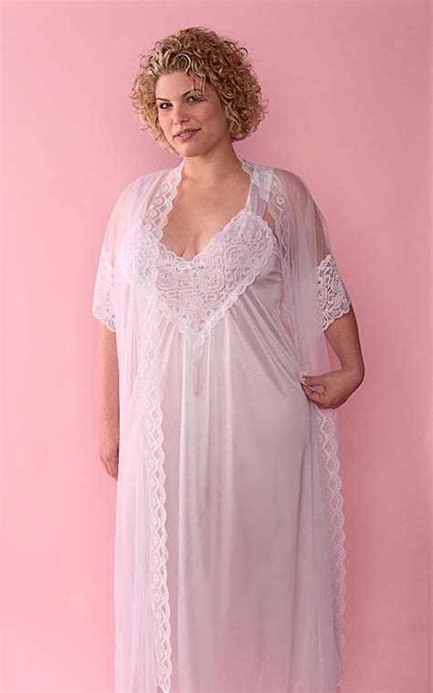 Plus Size Nightgown Lacy White Bridal Nightgown Peignoir Set Beautiful Nightgown Night Gown