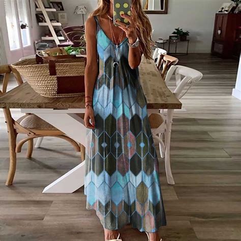 Stunning Plus-Size Fashion: Instagram's Best