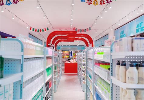 Yoyoso combines the aesthetic elements with designer's perspective, gives the wisdom for life into creation. YOYOSO, 韩尚优品, Fast Fashion Leisure Department Store ...
